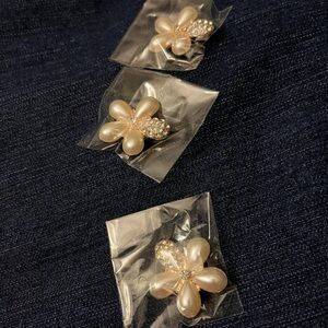 Elegant Pearl Flower Jibbitz’s